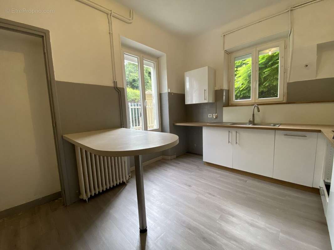 Maison 136 m² à Saint-Nazaire-En-Royans  - photo 2