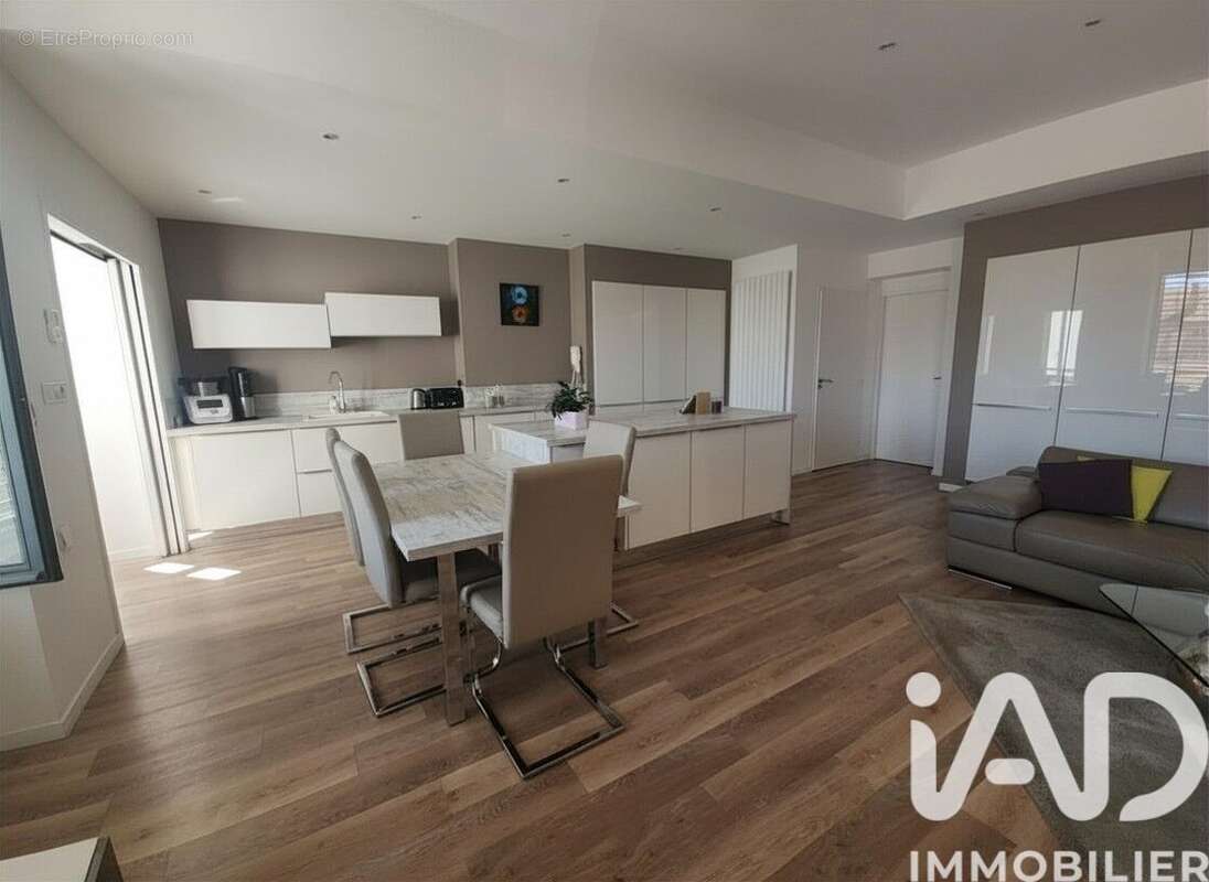 Photo 9 - Appartement à SAINT-ETIENNE