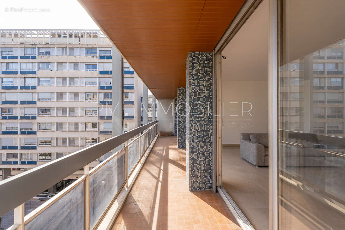 Appartement à MARSEILLE-8E