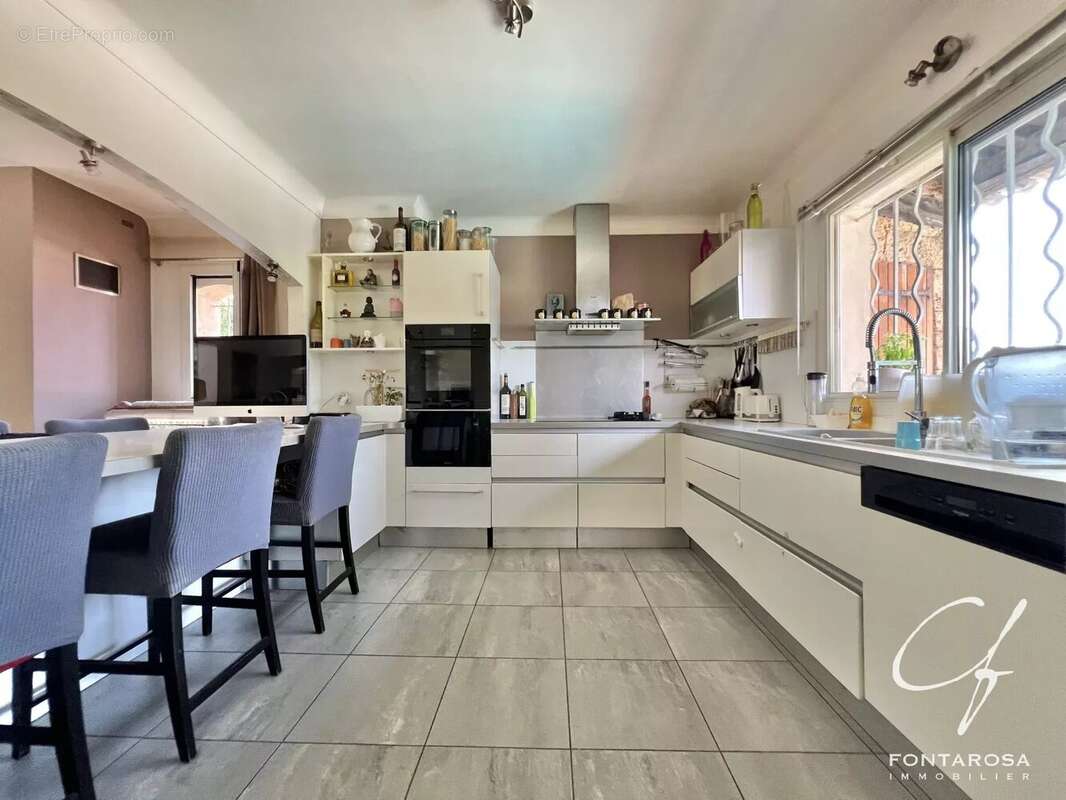 Maison à SAINT-RAPHAEL