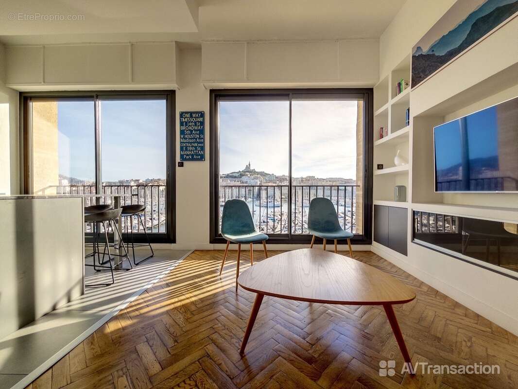 Appartement à MARSEILLE-2E