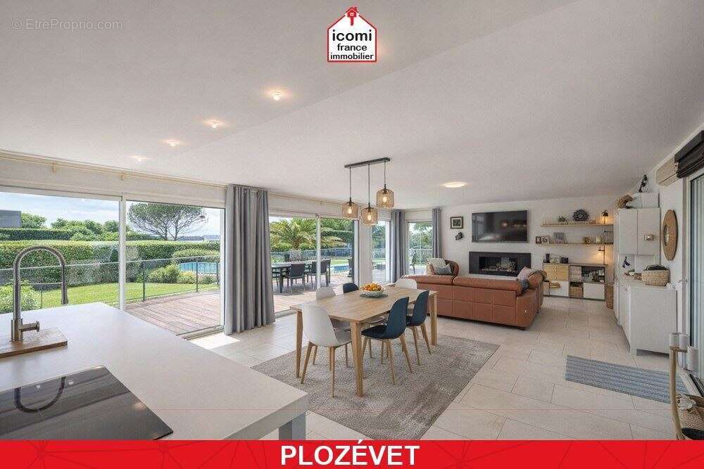 Maison à PLOZEVET