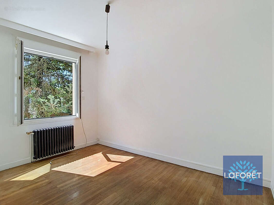 Maison La Roche-sur-yon 6 pièce(s) 90 m2 - photo 9