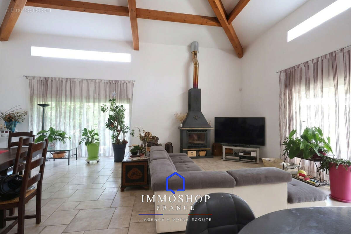 Maison à ENSUES-LA-REDONNE