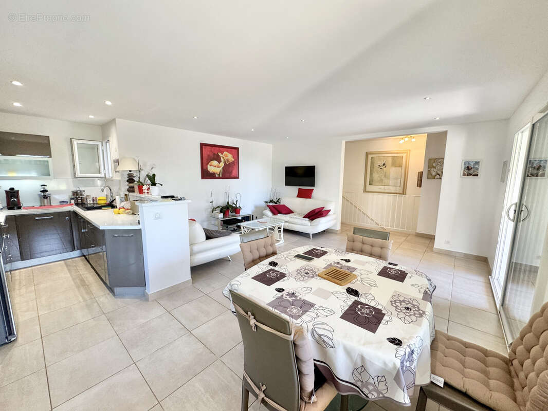 Maison à LA CROIX-VALMER