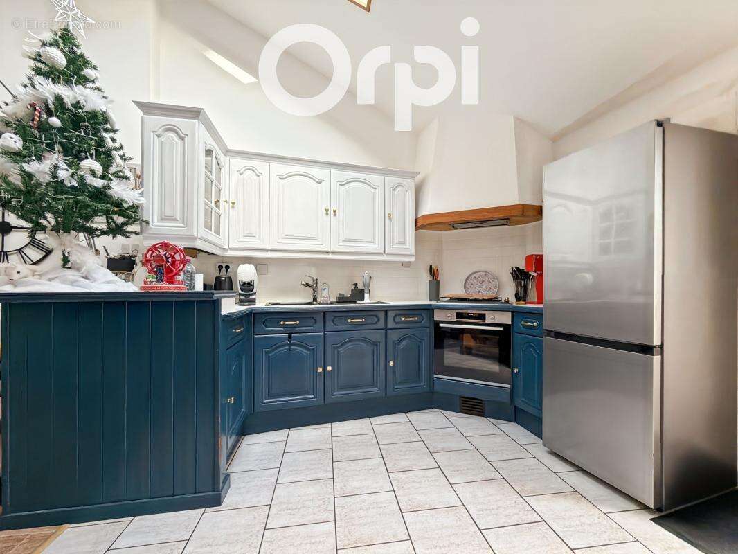 Maison à ESTREES-SAINT-DENIS