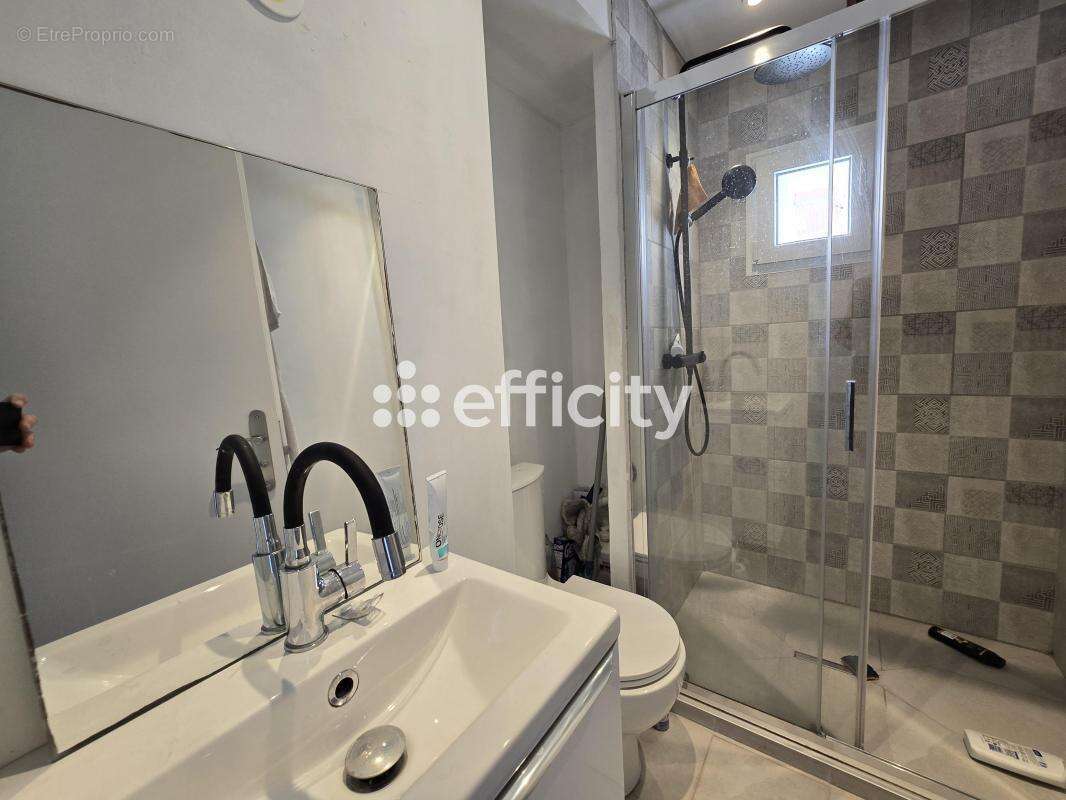 Appartement à MANDELIEU-LA-NAPOULE