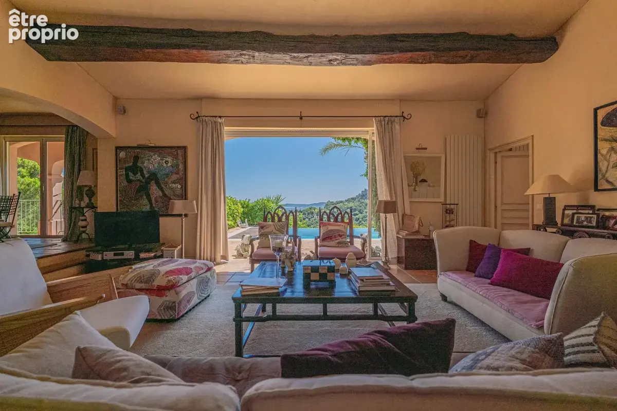 Grimaud – Villa coup de cœur entre terre et mer - photo 8