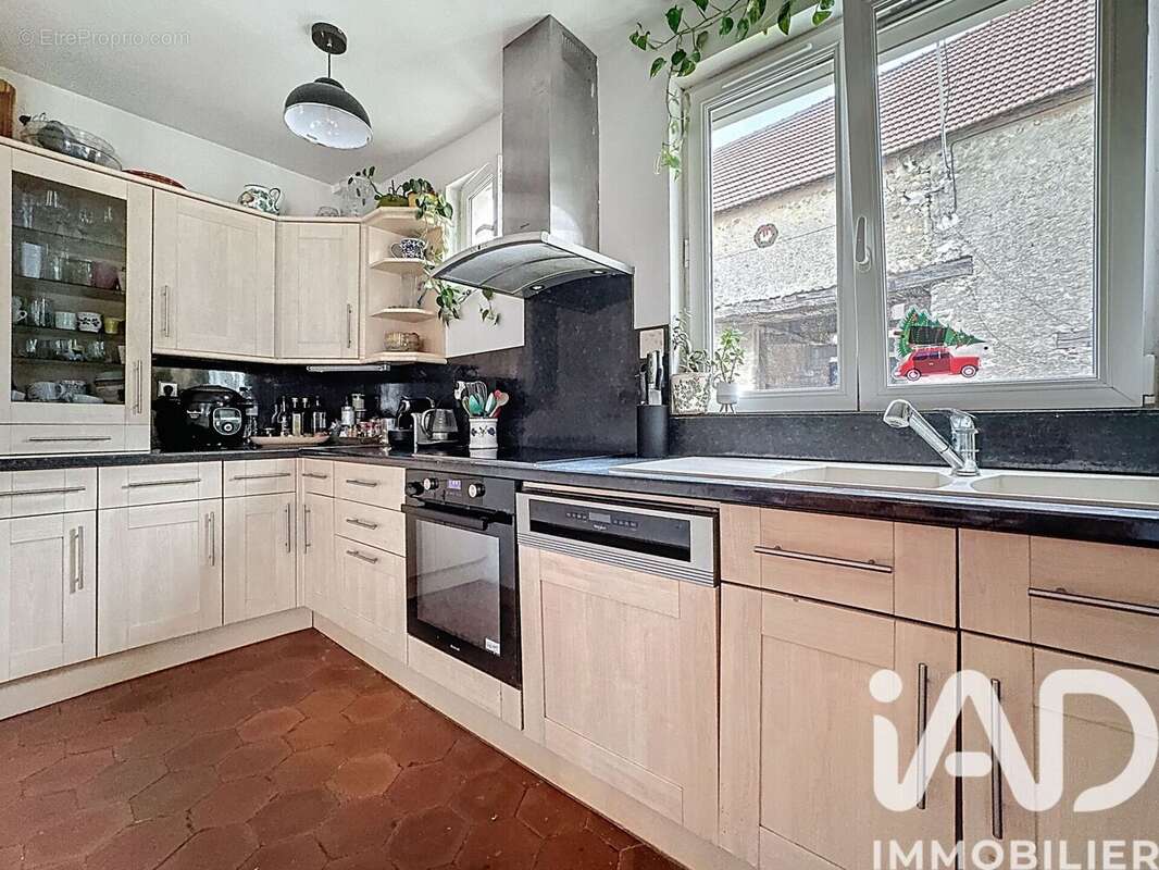Maison 150 m² à Beville-Le-Comte  - photo 8