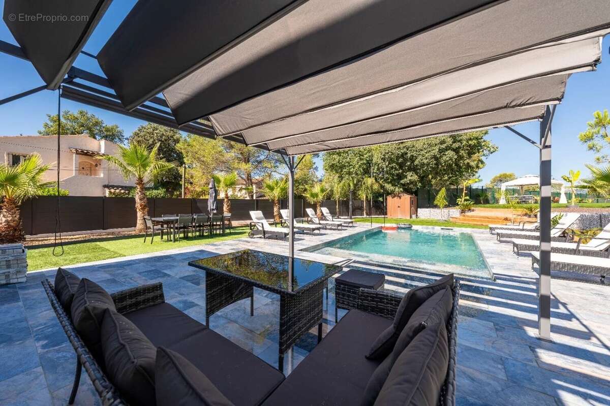 Maison à MOUGINS