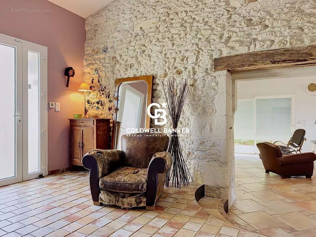 Maison familiale avec piscine – Chermignac - photo 16