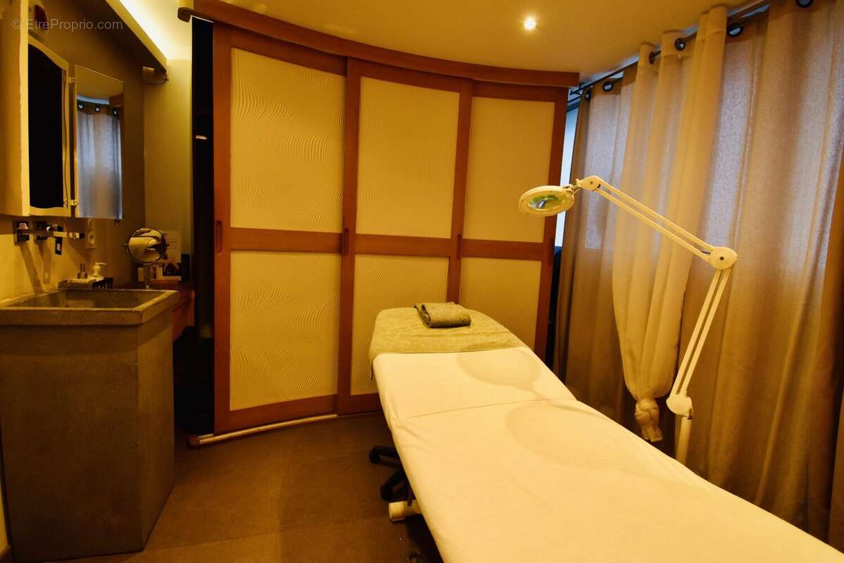 Commerce à LA TRINITE-SUR-MER