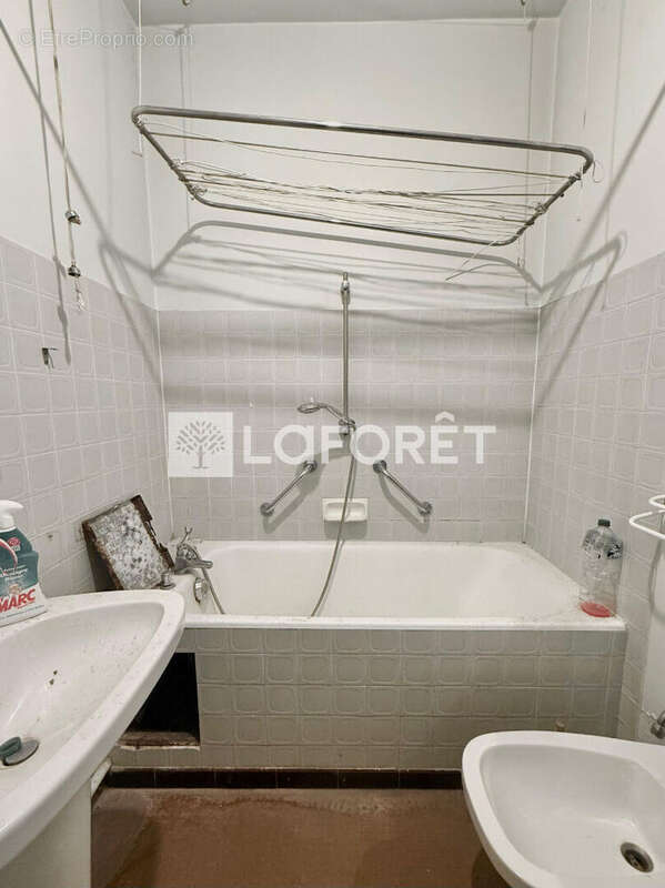 Appartement à PARIS-14E