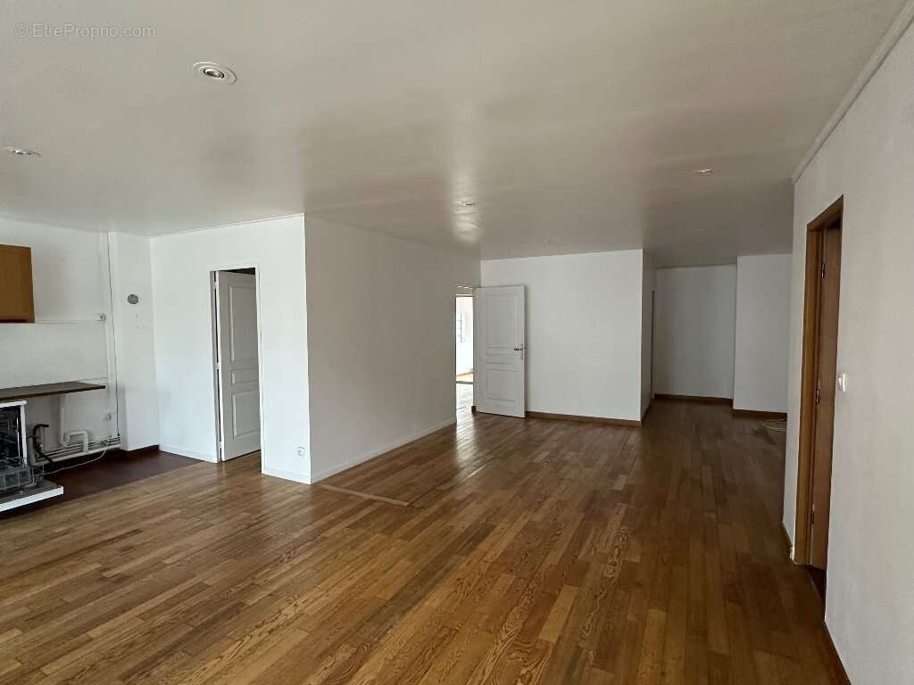 Appartement à FONTENAY-SOUS-BOIS