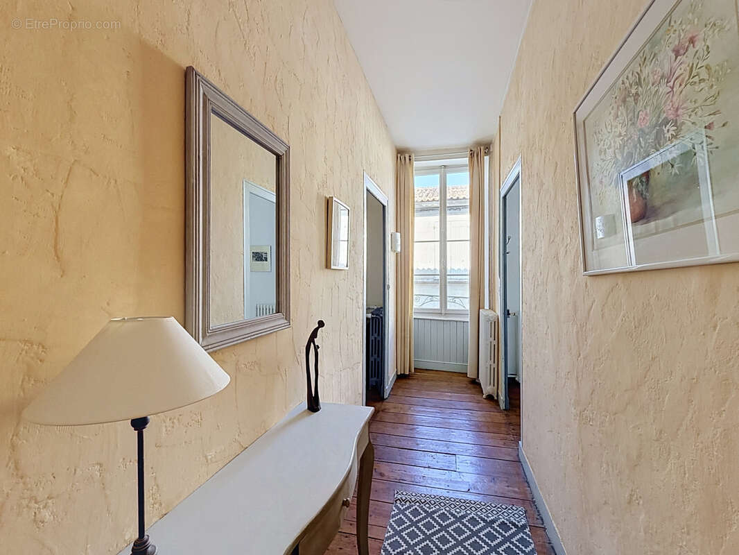 Maison à CHATEAUNEUF-SUR-CHARENTE