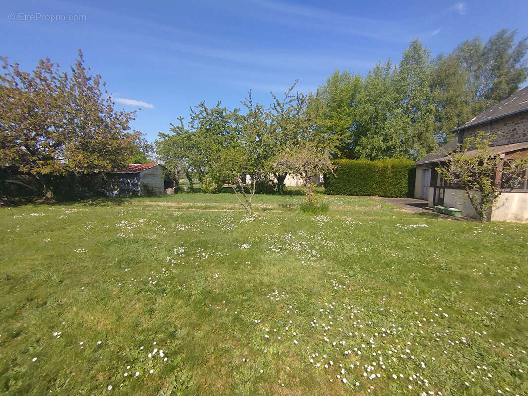 Maison à SAINT-AGIL