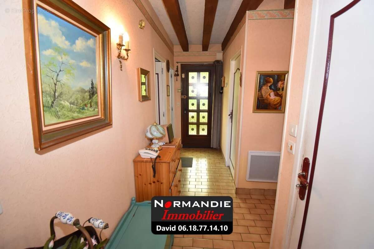 Maison à MALAUNAY