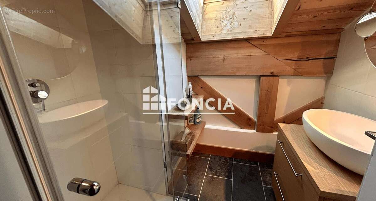 Appartement à HAUTELUCE