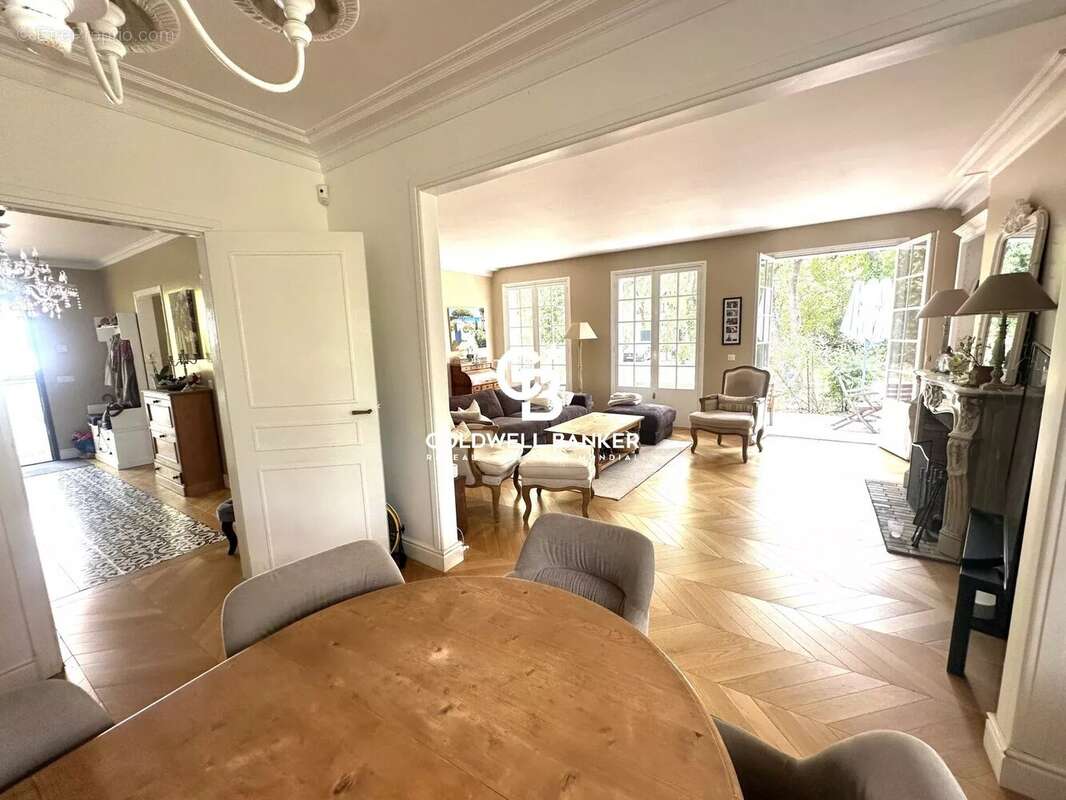 Maison bourgeoise  250 M2 quartier Charmettes - photo 18