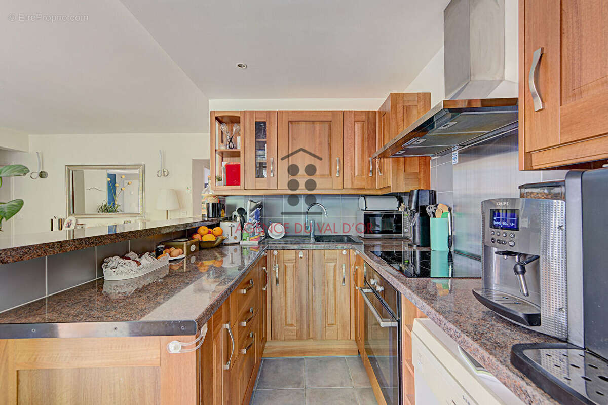 Appartement à RUEIL-MALMAISON