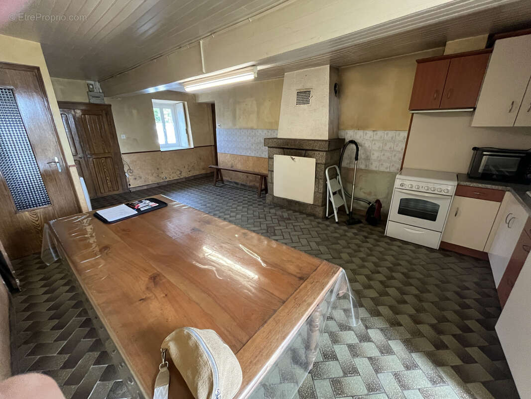 Maison de campagne à rénover avec fort potentiel - Combourtillé - photo 2