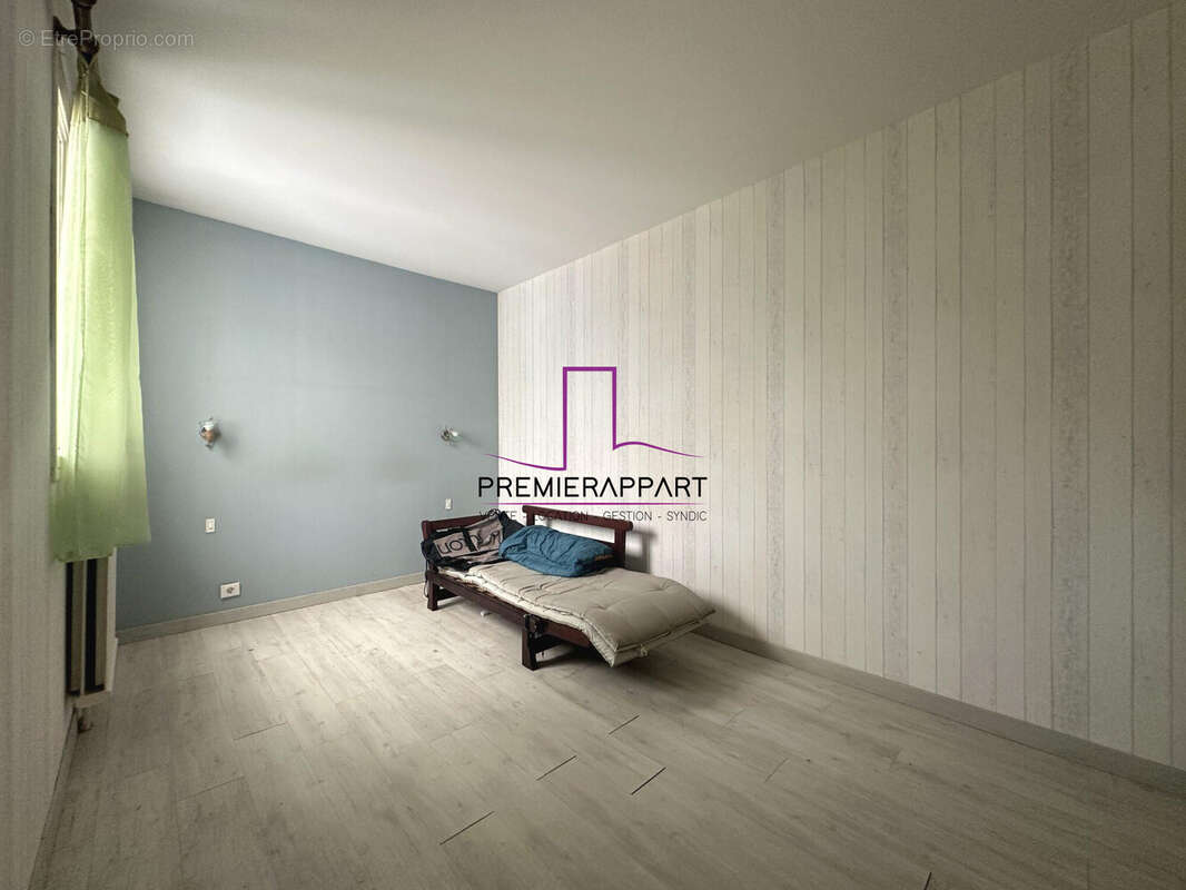 Appartement à SARTROUVILLE