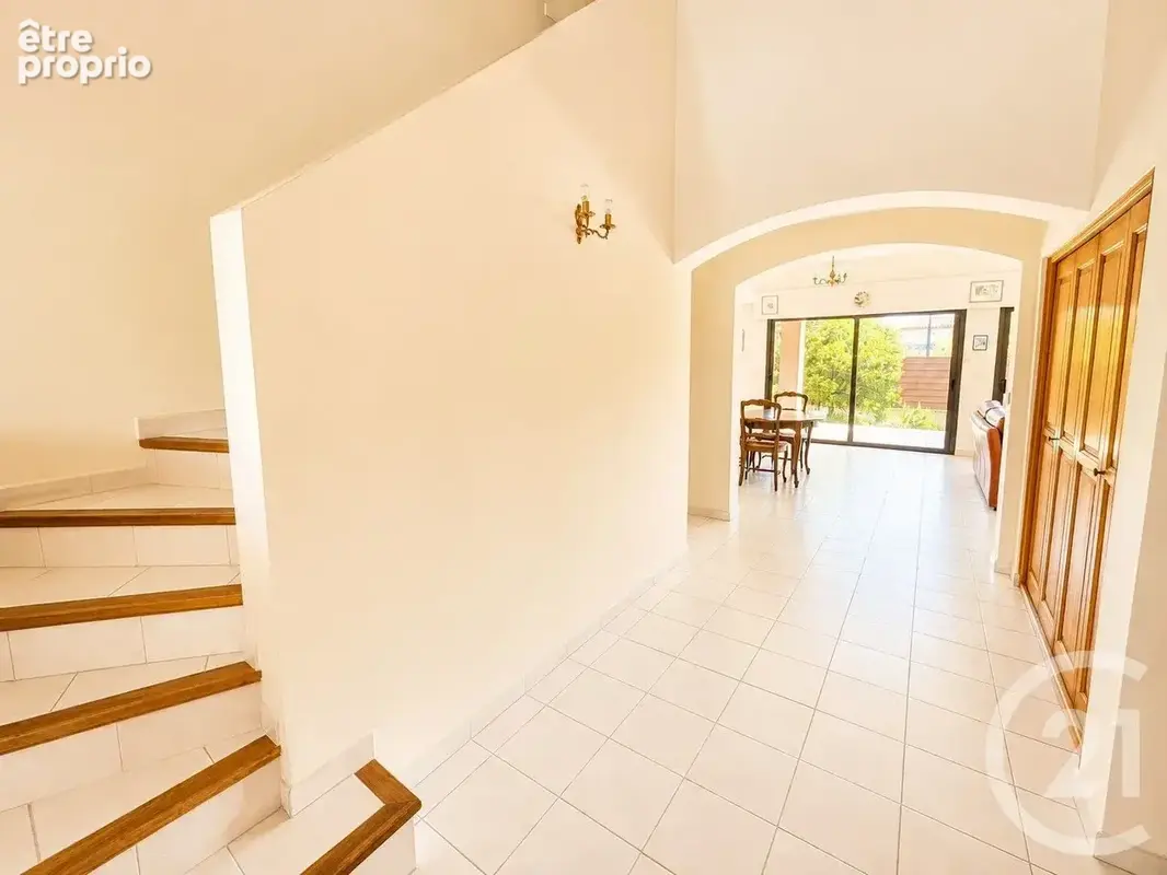 Maison 5 pièces 127 m² à vendre à Bormes-Les-Mimosas (83230) - photo 8