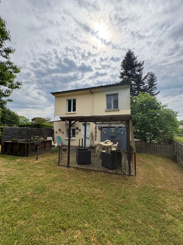 Maison à PRAYSSAC