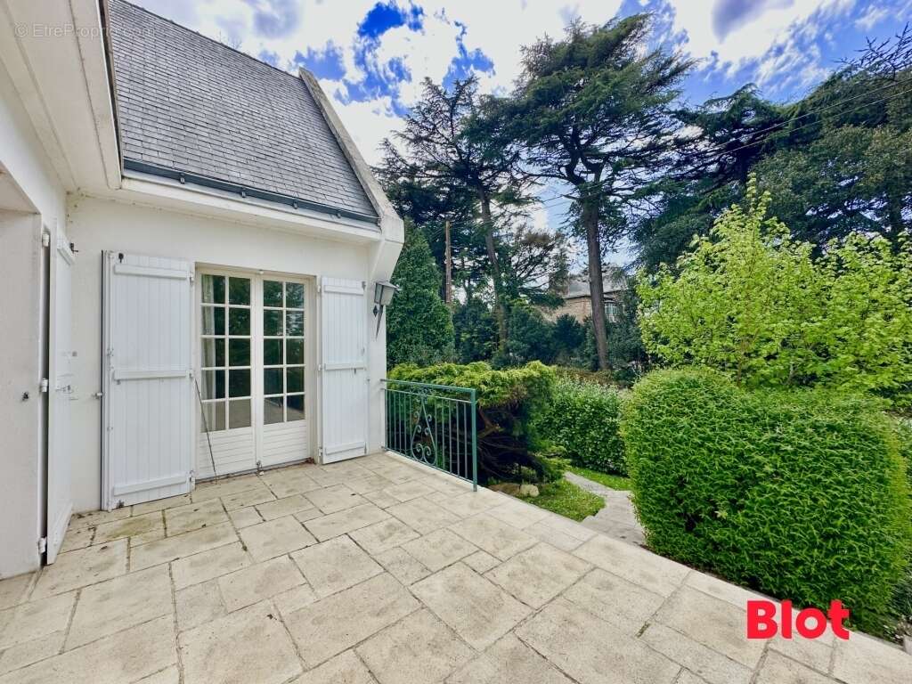 Maison à BOUGUENAIS