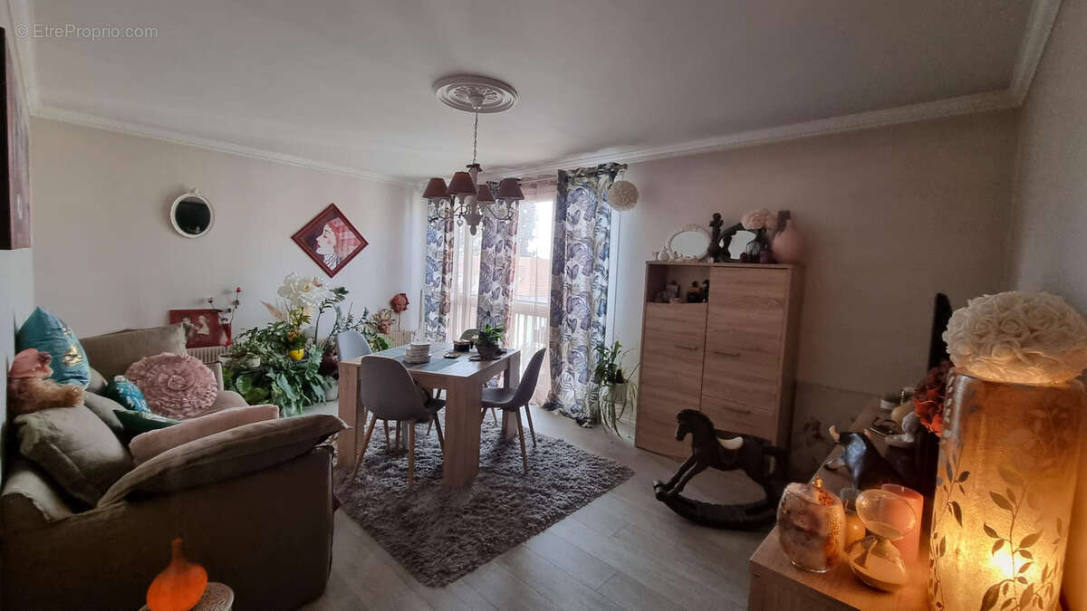 Appartement à VILLEMOMBLE