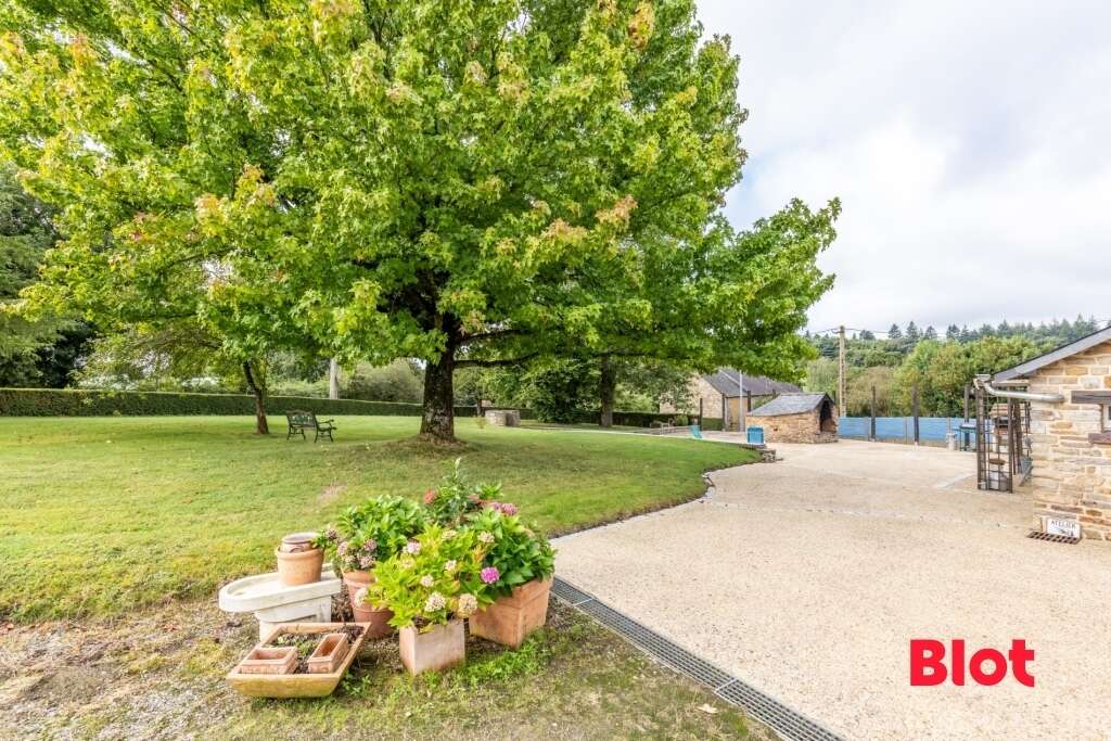 Maison à BOURG-DES-COMPTES