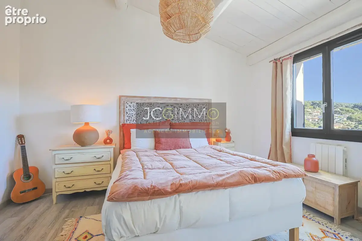 Carqueirane - villa t6 183 m2 vue mer dominante et panoramique avec studio - photo 25