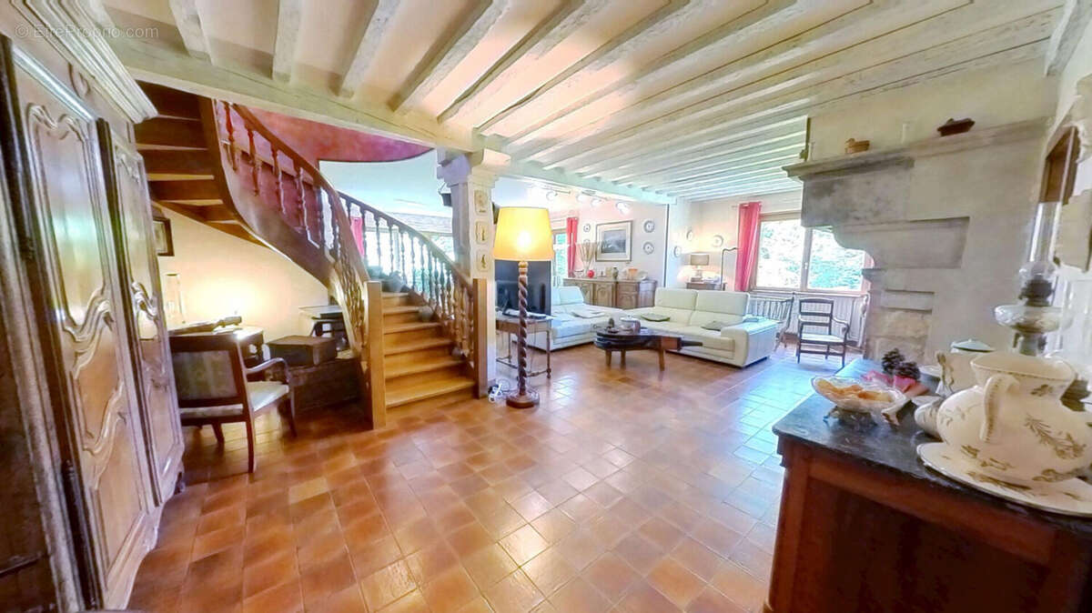 Maison à LA CHAPELLE-SUR-FURIEUSE