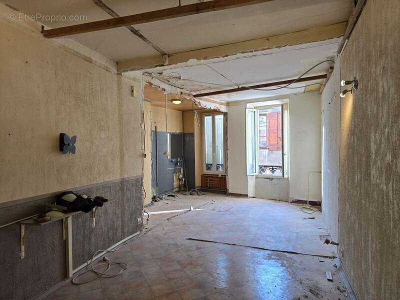 Appartement à VEYNES