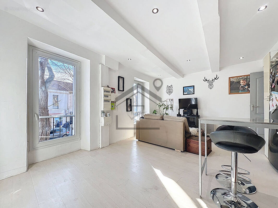 Appartement à SEPTEMES-LES-VALLONS