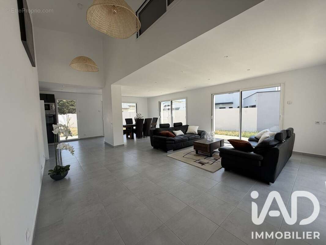 Maison 110 m² à Concarneau  - photo 7