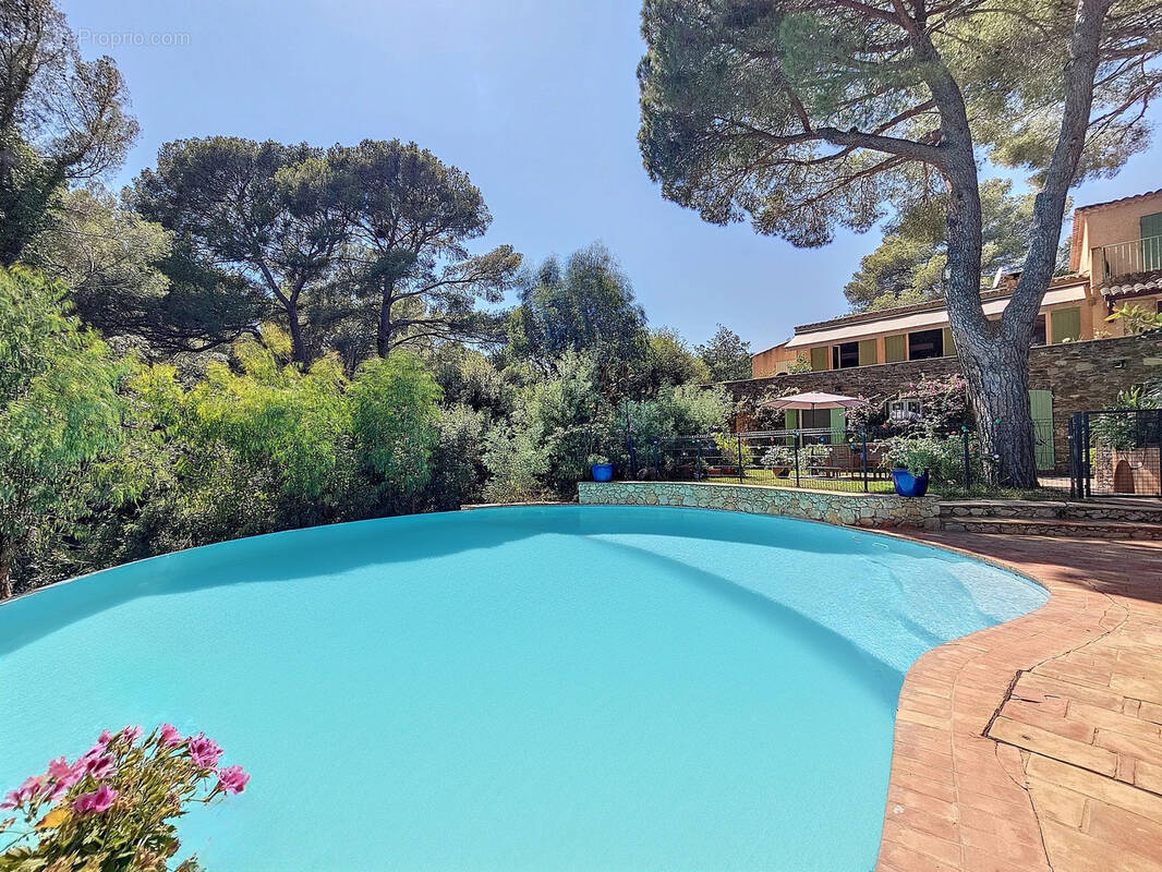 Maison à CAVALAIRE-SUR-MER