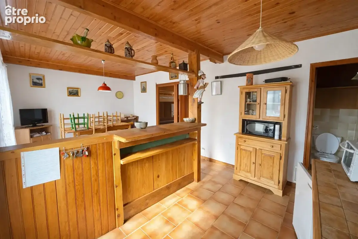 Maison de plain pied avec jardin et garage - photo 2