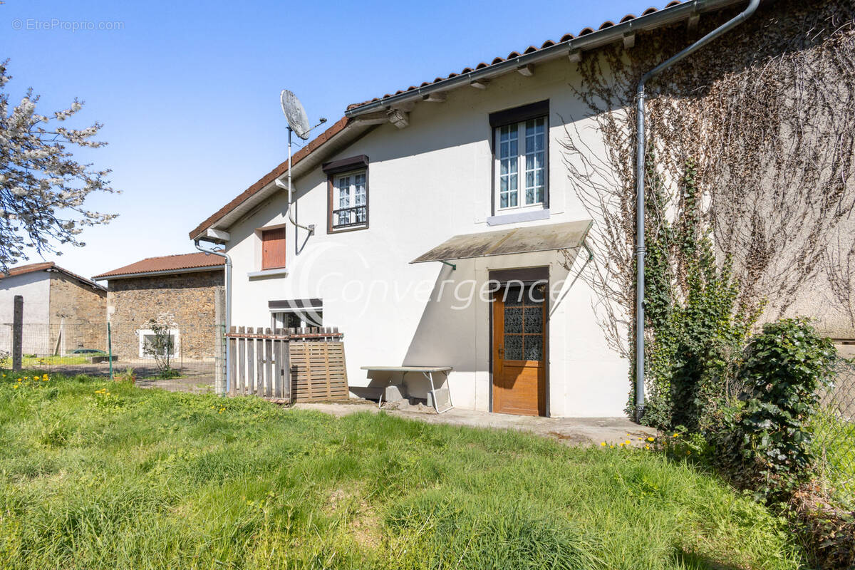 Maison à SAILLAT-SUR-VIENNE