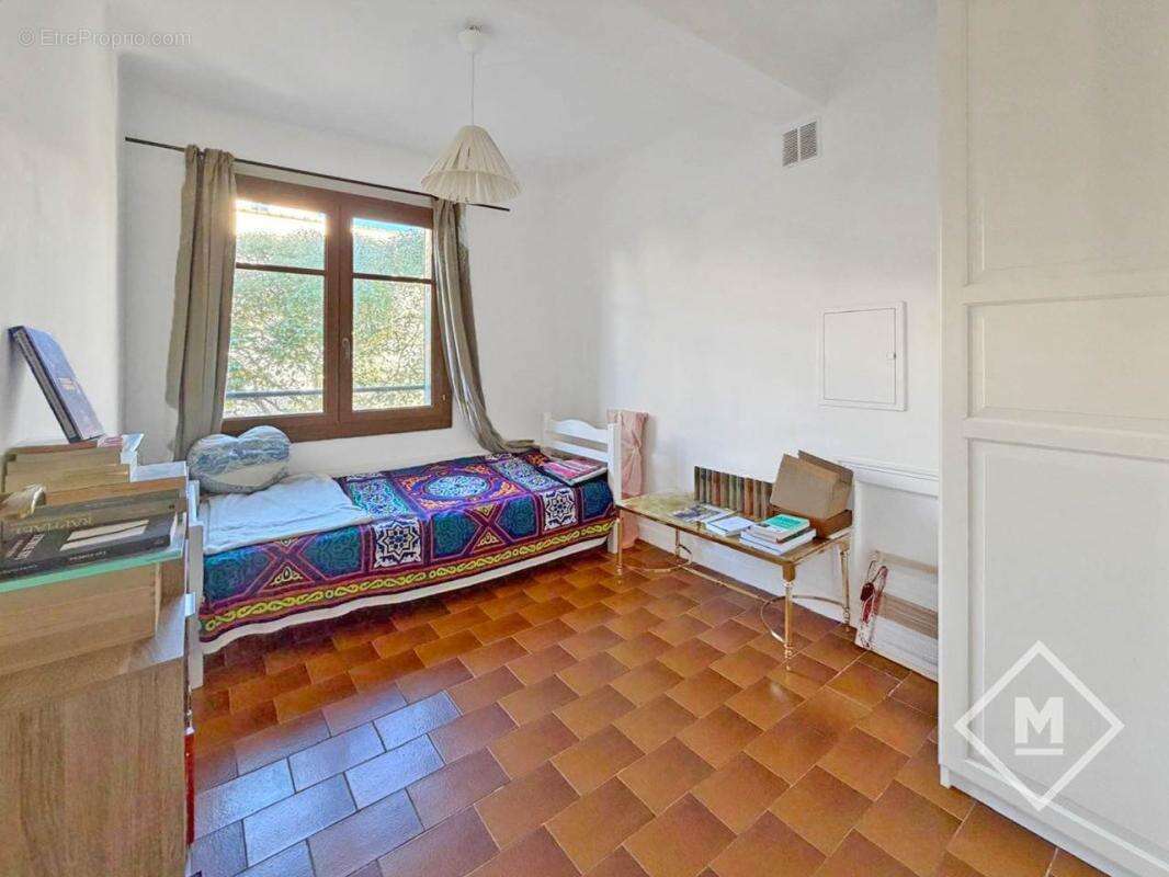 Appartement à MARSEILLE-7E