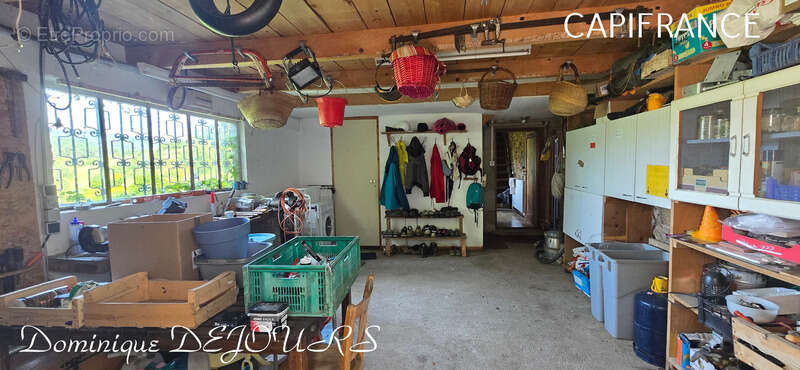 Maison à SAINT-SAUVEUR-DE-MONTAGUT