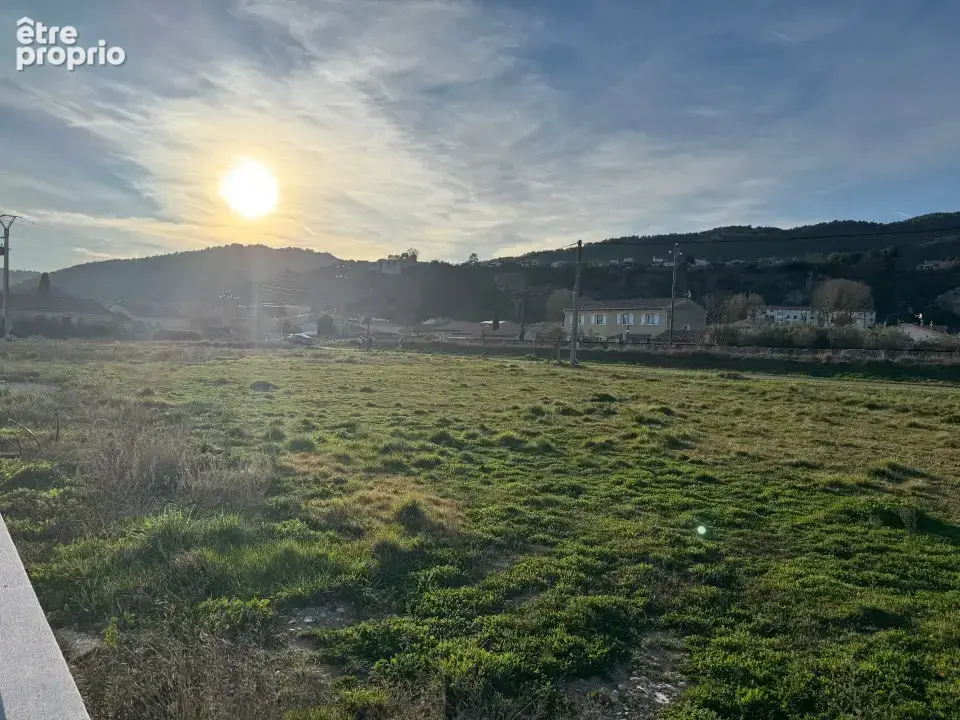 Terrain à PEYRUIS
