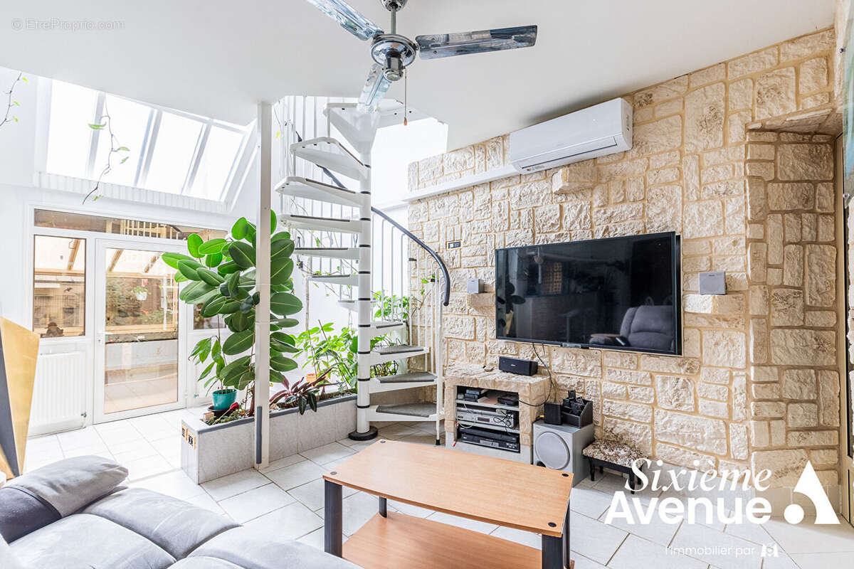 Maison à JUVISY-SUR-ORGE