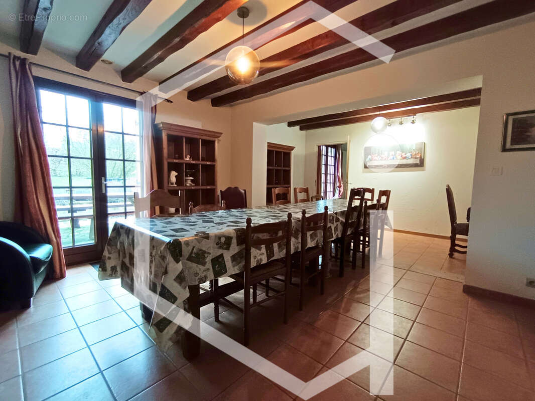 Maison à COSNE-COURS-SUR-LOIRE