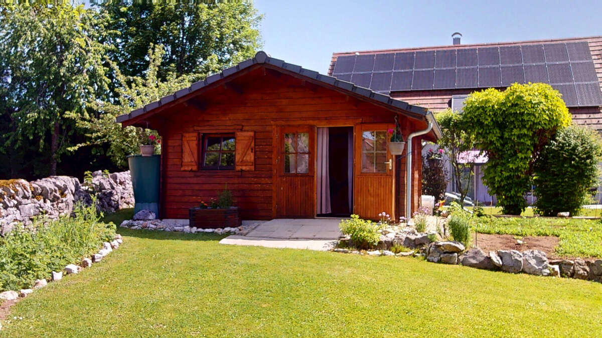 Maison à LES ECORCES