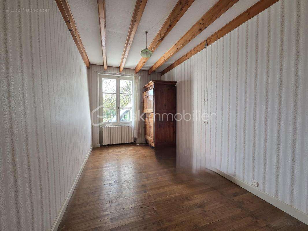 Ensemble immobilier à fort potentiel – calme, verdure et multiples dépendances - photo 8