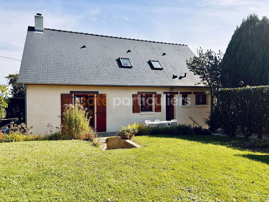 Maison à SAINT-JEAN-DES-BAISANTS