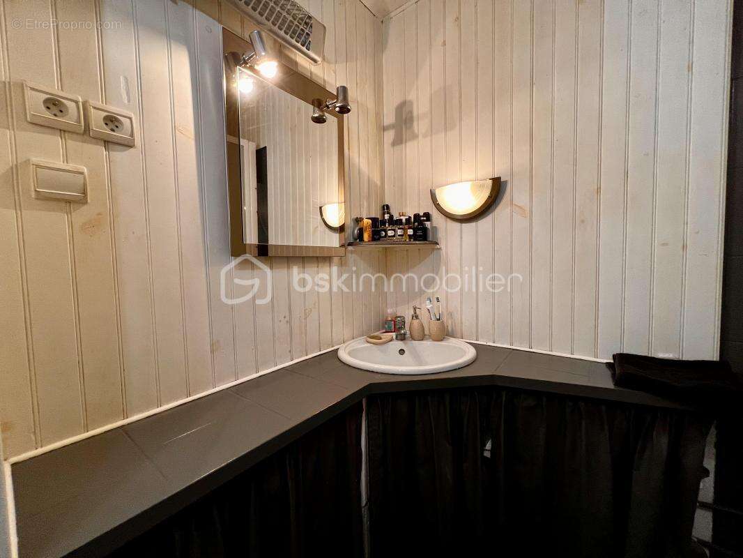 Maison à LA VILLEDIEU-DU-CLAIN