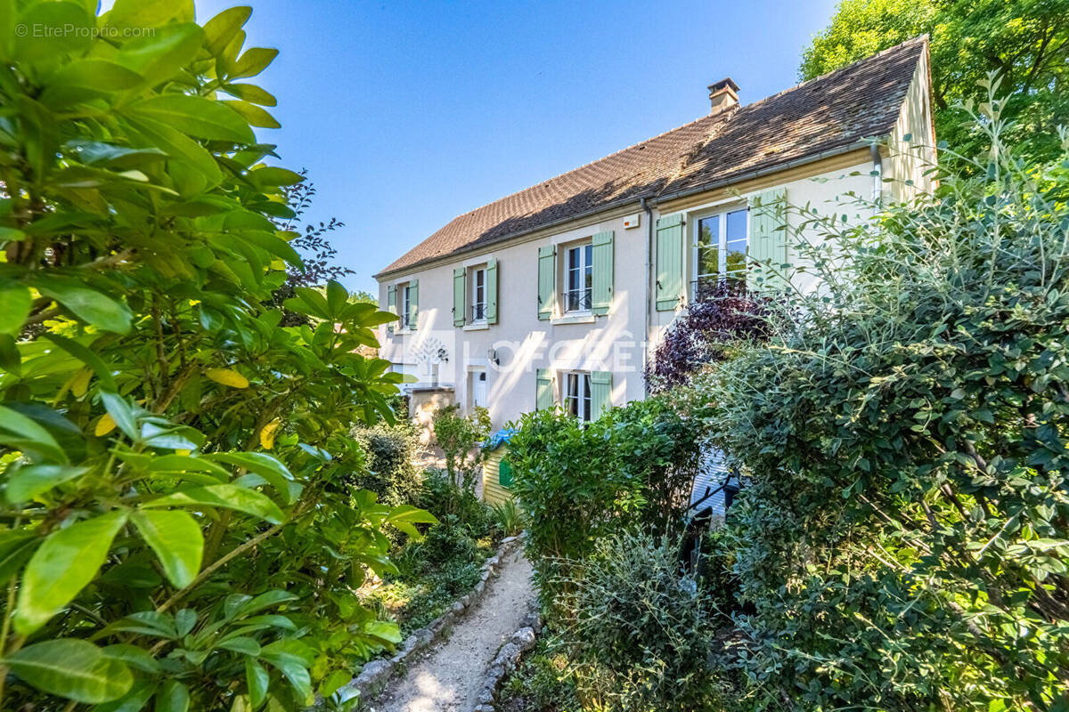 Maison à SERAINCOURT