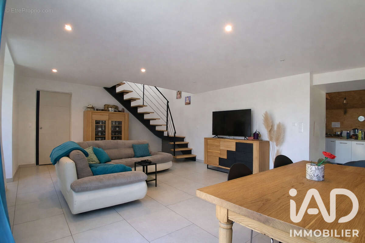 Maison 117 m² à Peillac  - photo 7